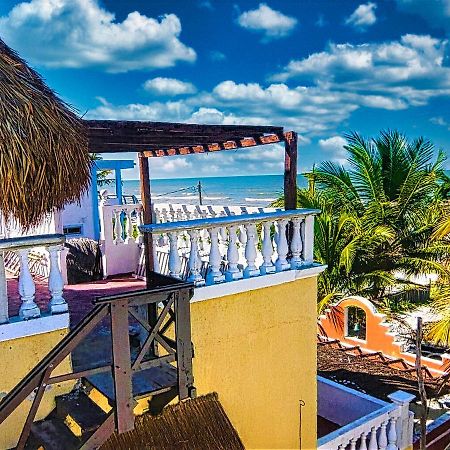 Beachfront Casa Maya Lodge El Cuyo Exterior foto